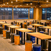 カジュアルな店内は100名様以上での御利用もOK！！