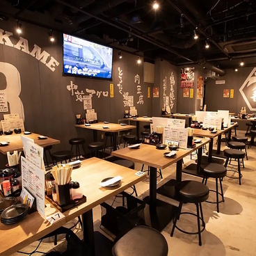 鶴亀八番 三宮駅前店の雰囲気1