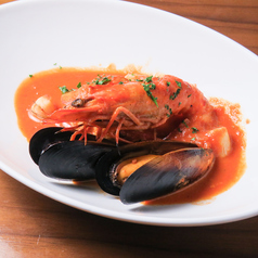 お肉、お魚のメイン料理もお任せください