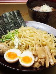 特製濃厚つけ麺（950円）