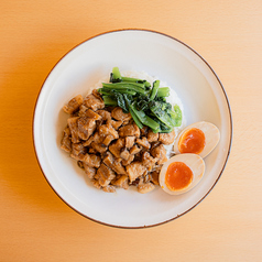 ルーロー飯　～台湾風角煮丼と半熟煮卵～