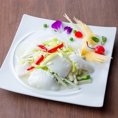 岡山県産黄韮と紋甲イカの広東風炒め