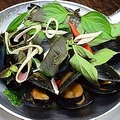 料理メニュー写真&nbsp;ホイメンプーオップ(ムール貝ハーブ蒸し)