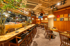 会社のご宴会や打ち上げ、同窓会など、大人数のお集まりに最適な貸切も可能です！15名様から27名様まで承っていますので、ぜひお気軽にご相談くださいませ。貸切利用で、周囲を気にすることなく、親しい仲間と特別な時間をお過ごしいただけます。