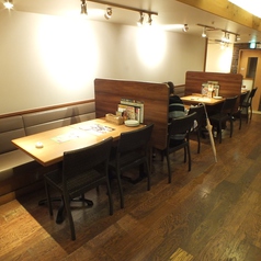 【自由が丘】【自由が丘駅より徒歩1分】会社宴会や女子会やママ会などの少人数様~大人数様まで人数に応じてレイアウトの変更が可能です。大人数様の場合は一度、店舗までご相談いただけますとご対応させていただきます。