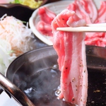 栃木県産やしおポークのバラ、肩ロースの旨みを逃がさず堪能できるオイルしゃぶしゃぶが登場！