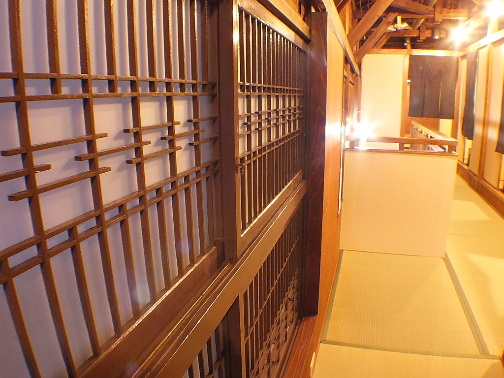 旧リブロードからすぐ！柳町にある安い！旨い！安心・安全！がウリの焼鳥居酒屋てんてけてん