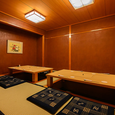 風情のある旅館のような店内空間