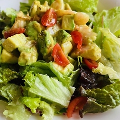 アボカドと海老ホタテのサラダ[ハーフ]