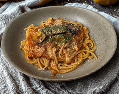 茄子とモッツアレラのトマトバジルソース