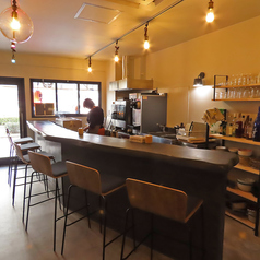 香川名物骨付鳥セトウチスタンダードの雰囲気2