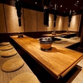足を伸ばしてゆったり寛げる20席の掘りごたつ席は、長時間の滞在でも疲れにくいのが特徴です！ご家族やご友人との食事、宴会に最適♪心ゆくまで美食を堪能ください。