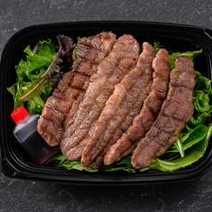 お好みに合わせて「追い肉」などカスタマイズ可能です。