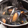 料理メニュー写真&nbsp;キャセロール蒸しでのご提供です。ご予約も承っております！お気軽にお問い合わせ下さい◎