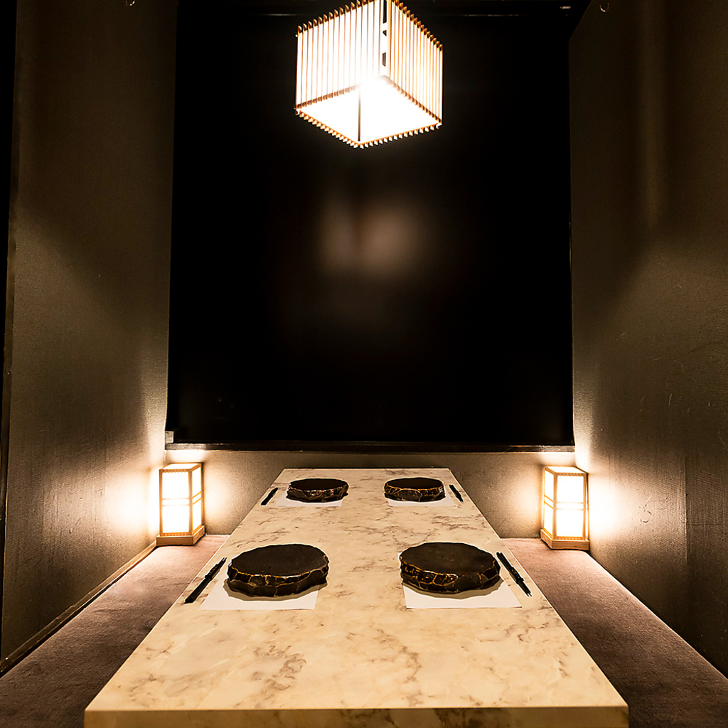 少人数～団体様まで皆さま個室でご案内いたします。