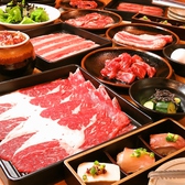 お肉も牛・豚・鶏と種類豊富。アラカルトメニューもございますので、お肉が飽きたら箸休めに。