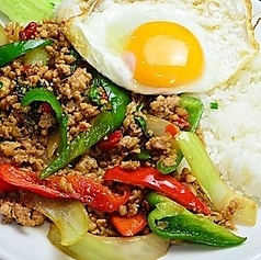 カオカパオ(鶏肉バジル炒めご飯)