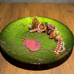 有頭海老・地ダコ・根野菜のマリネの写真