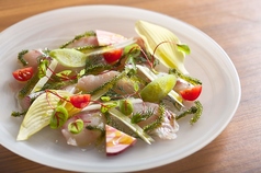 本日鮮魚のカルパッチョ　海ぶどう添え