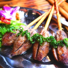 手ごね焼きつくねの箸巻き焼き 4本 (Thit Bam Xien Nuong)