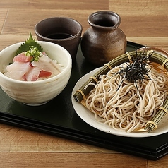 市場鮮魚小丼とそばセット