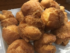 人気の「サーターアンダギー」沖縄のおやつ販売中！