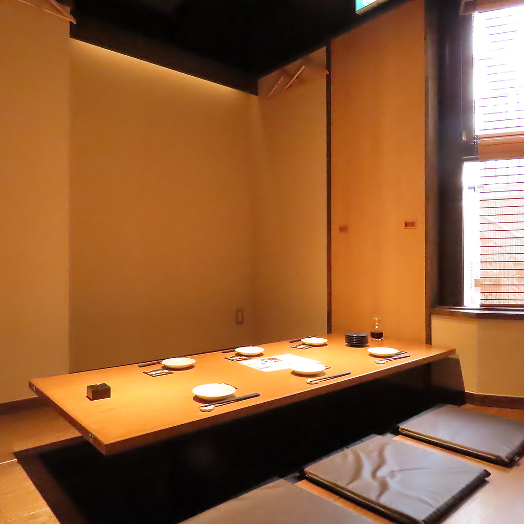 掘りごたつ完全個室5～8名様。会社の宴会,歓迎会,送別会,忘年会,新年会にぜひ