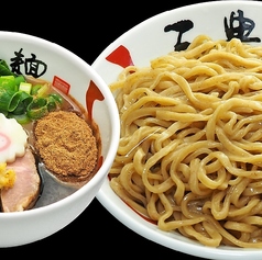 黒濃厚魚介つけ麺