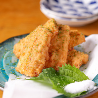 人気を集める揚げ物や多彩なメニューの数々