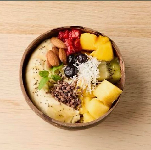 Cafe Bar STARK X^[N a̎RX