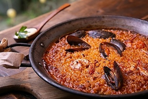 なごみ横丁という町屋の一角に構える本格スペインバル！カップル・女子会におすすめ◎