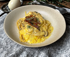 自家製パンチェッタのカルボナーラ