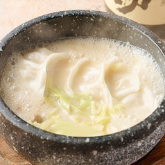 "石焼"極上パイタンうますぎる炊き餃子