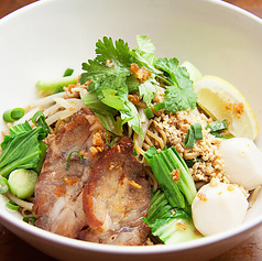 クィッティオ・ヘーン　タイ式油そば