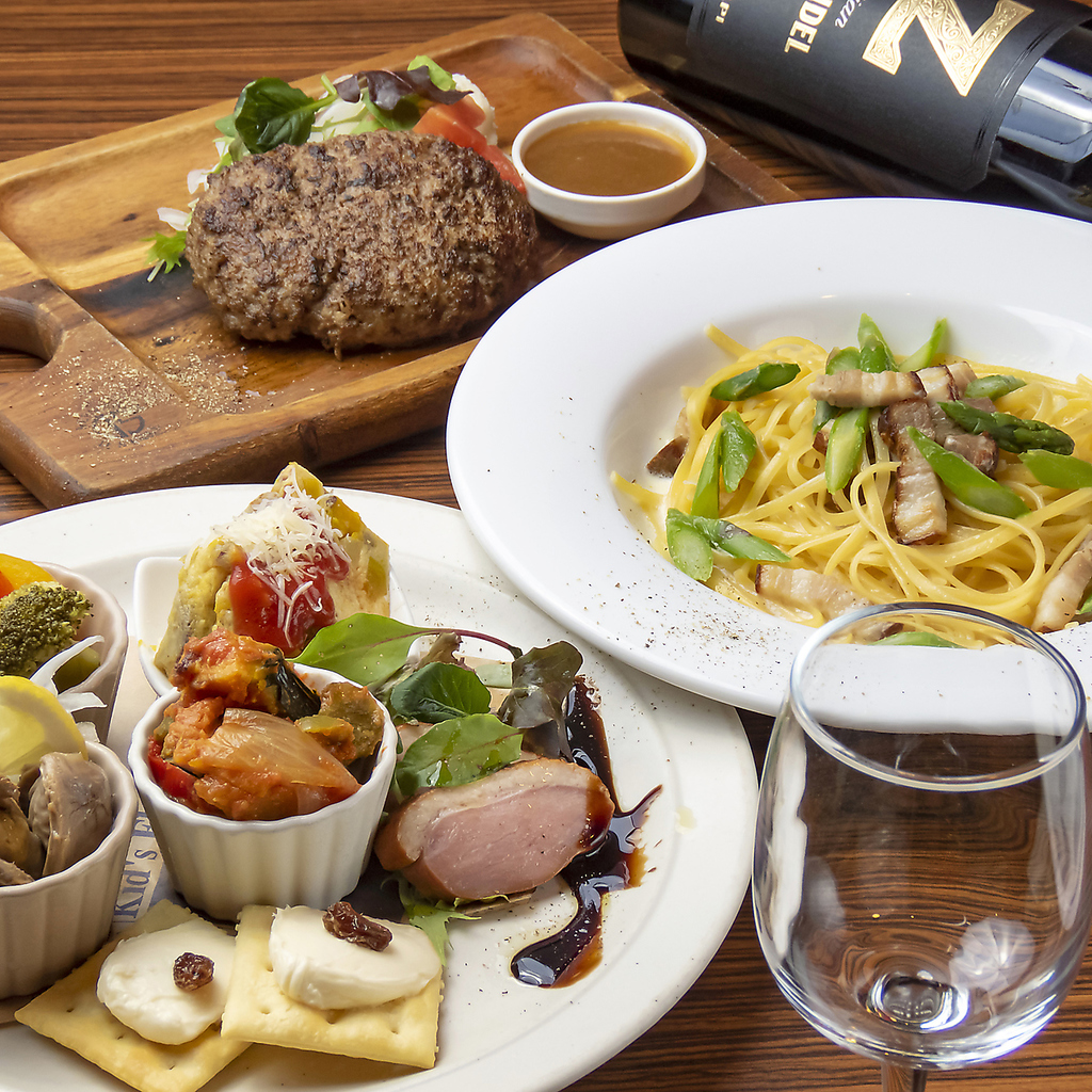 パスタ、ハンバーグなどお手軽に本格イタリアンが味わえます！