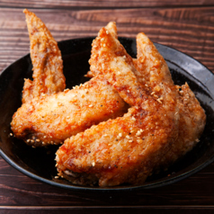 博多鉄鍋餃子ともつ鍋 バリ酒場の特集写真