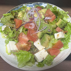 アボカドと豆腐のサラダ