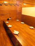 【1階】半個室ボックス席。2名席×2、6名席×4。限定1室☆10名様ほりごたつ個室あり。各種宴会に☆