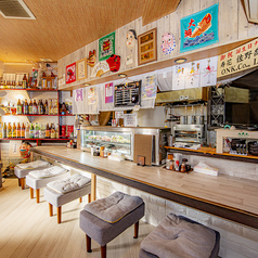 カウンターのお席を5席ご用意しております。お一人様でのお食事など一目を気にせずお食事をしていただけます。