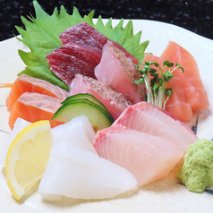 お刺身盛り合わせ