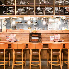 調理風景などを目の前でお楽しみいただけるカウンター席をご用意。お一人様やデートにもおすすめです。