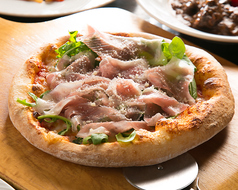 ルッコラと切り落としプロシュート(生ハム)のピッツァ