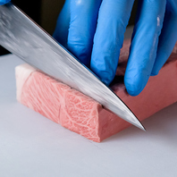 肉職人の目利き― プロの眼と秘伝の味が生む