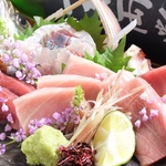 仕入れにこだわる当店。旬の海鮮をふんだんに使ったお料理が自慢です！おいしい海鮮はお客様に大人気