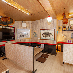 4名様でご使用いただけるお座敷は16名様でご利用いただくことも可能です。