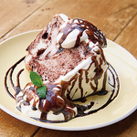 西宮北口 阪急西宮ガーデン ピザ イタリアン ランチ 飲み放題 女子会 誕生日 個室 デザート ケーキ