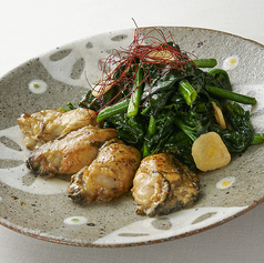 牡蠣とちぢみほうれん草のバター炒め