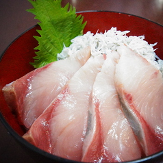 ブリしらす丼