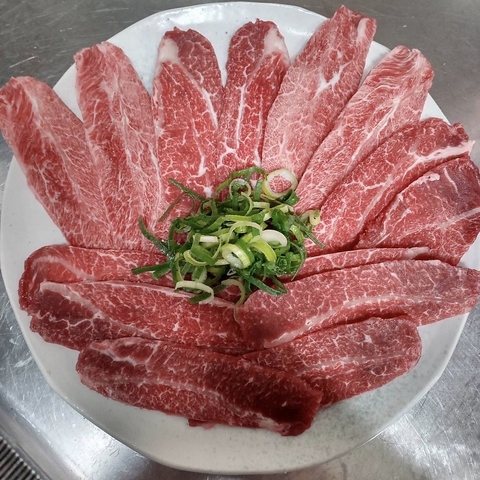 黒毛和牛がリーズナブルに楽しめる円町で人気の焼肉屋です！