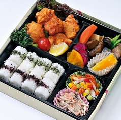 鶏の唐揚げ弁当